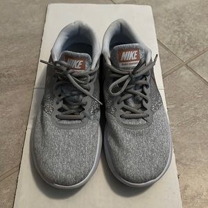 Nike Flex Contact Shoes